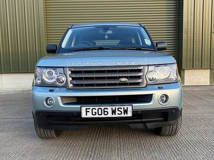 Range Rover Sport 2.7 TDV6 HSE - Gallery image 2