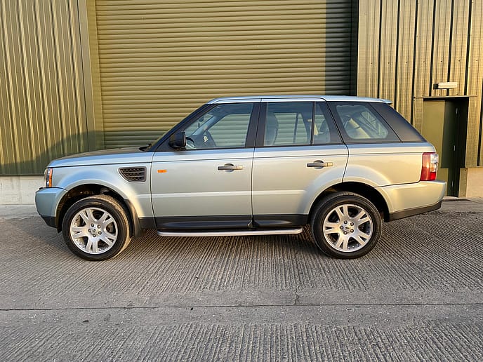 Range Rover Sport 2.7 TDV6 HSE - Gallery image 6