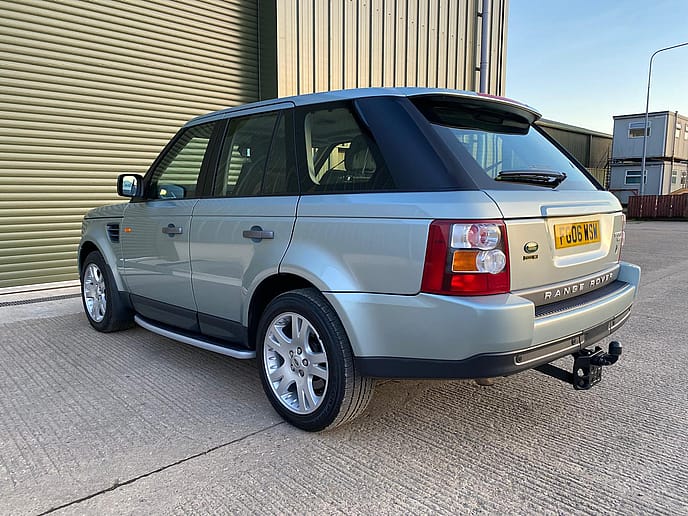 Range Rover Sport 2.7 TDV6 HSE - Gallery image 7