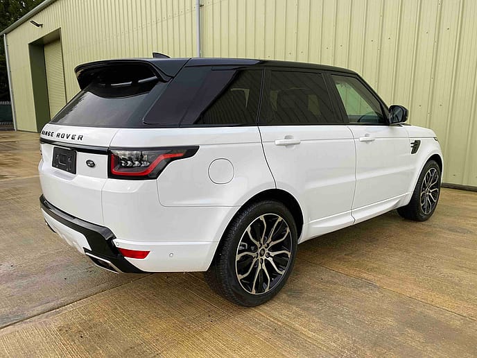 Range Rover: Sport HSE Dynamic Black LHD - Gallery image 10