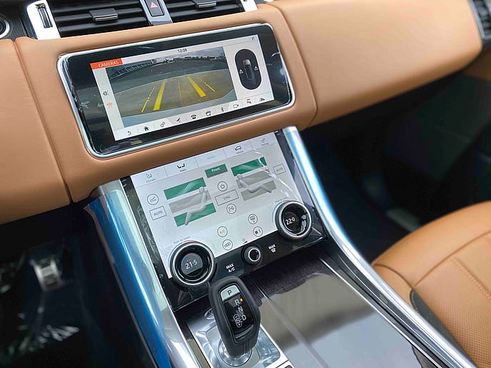 Range Rover: Sport HSE Dynamic Black LHD - Gallery image 15