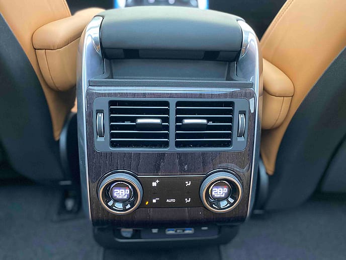 Range Rover: Sport HSE Dynamic Black LHD - Gallery image 24