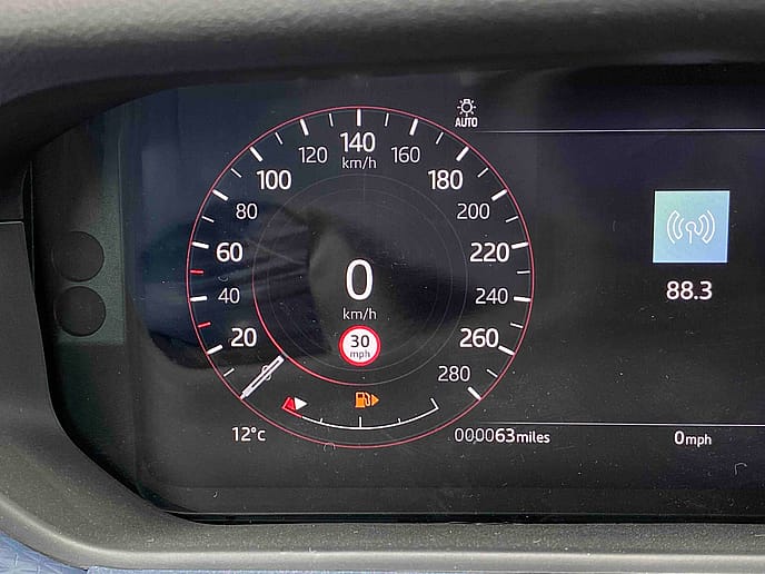 Range Rover: Velar P400 R Dynamic S LHD - Gallery image 15
