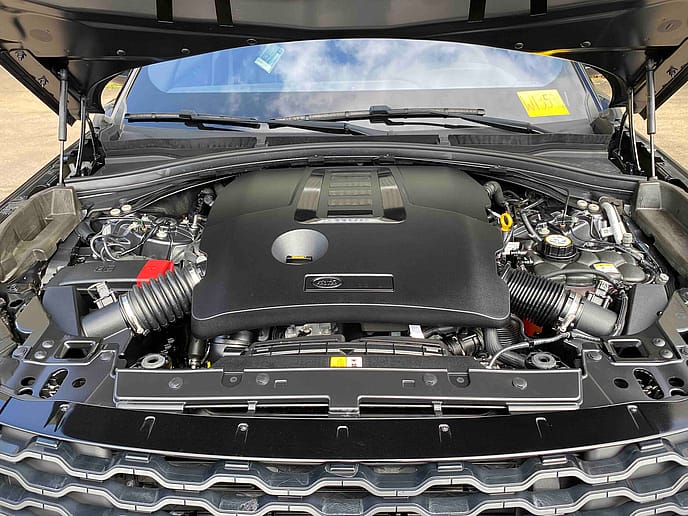 Range Rover: Velar P400 R Dynamic S LHD - Gallery image 24