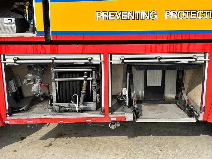 Unipower 6 x 6 MFV2 Airport: Fire Fighting Appliance - Gallery image 14