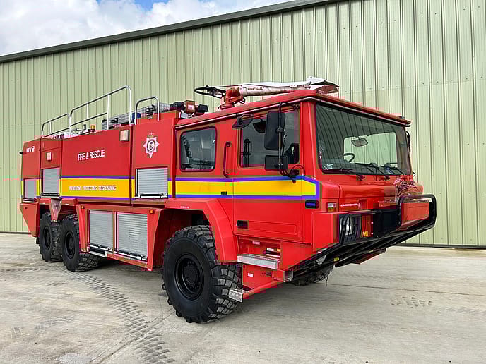 Unipower 6 x 6 MFV2 Airport: Fire Fighting Appliance - Gallery image 3