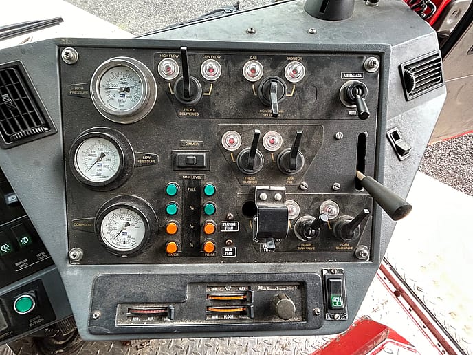 Unipower 6 x 6 MFV2 Airport: Fire Fighting Appliance - Gallery image 31