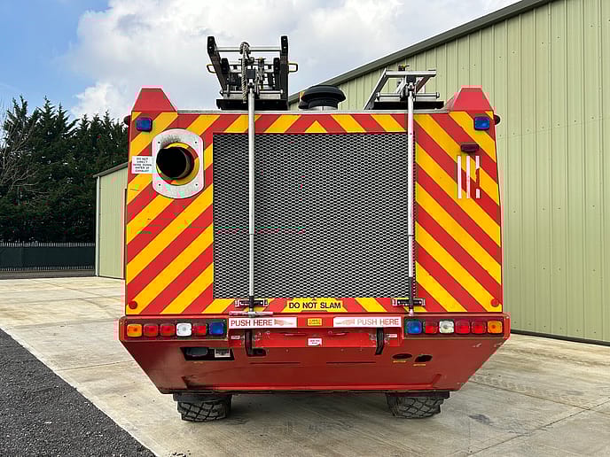 Unipower 6 x 6 MFV2 Airport: Fire Fighting Appliance - Gallery image 4