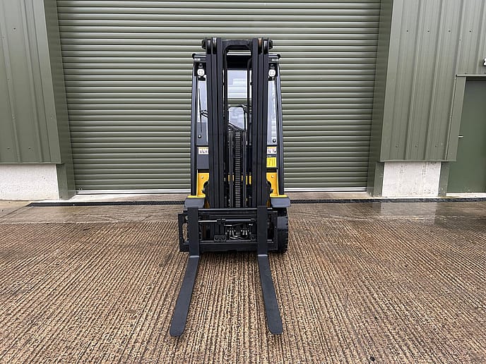 Yale GLP20SVX E2175 LPG Forklift Truck - Gallery image 10