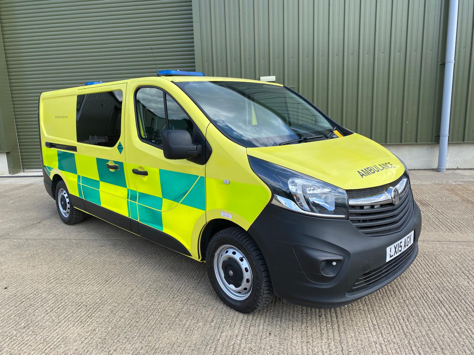 2015 Vauxhall Vivaro 2900 1.6 CDTi LWB 6 seat crew van - Gallery image 1