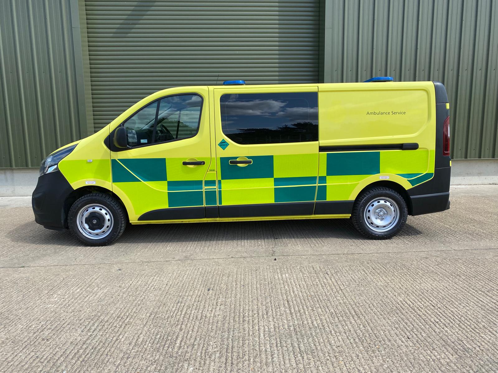 2015 Vauxhall Vivaro 2900 1.6 CDTi LWB 6 seat crew van - Gallery image 4