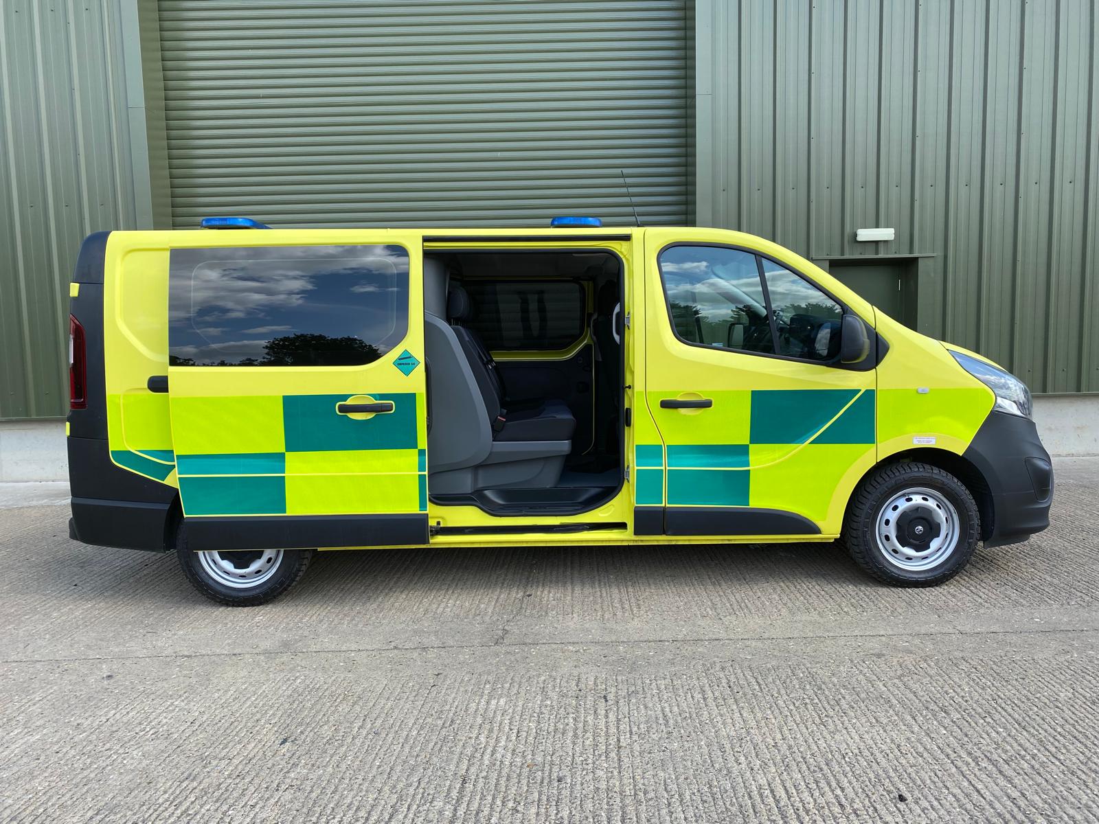 2015 Vauxhall Vivaro 2900 1.6 CDTi LWB 6 seat crew van - Gallery image 6