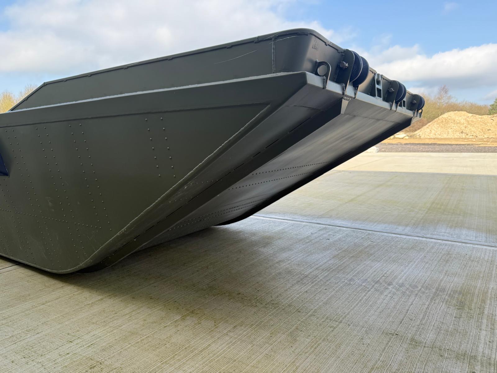 Work Boat - Pontoon (APFB) Air Portable Ferry Bridge: - Gallery image 31