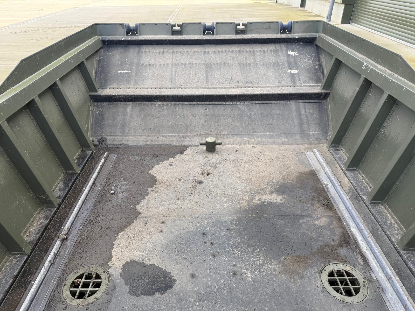 Work Boat - Pontoon (APFB) Air Portable Ferry Bridge: - Gallery image 35