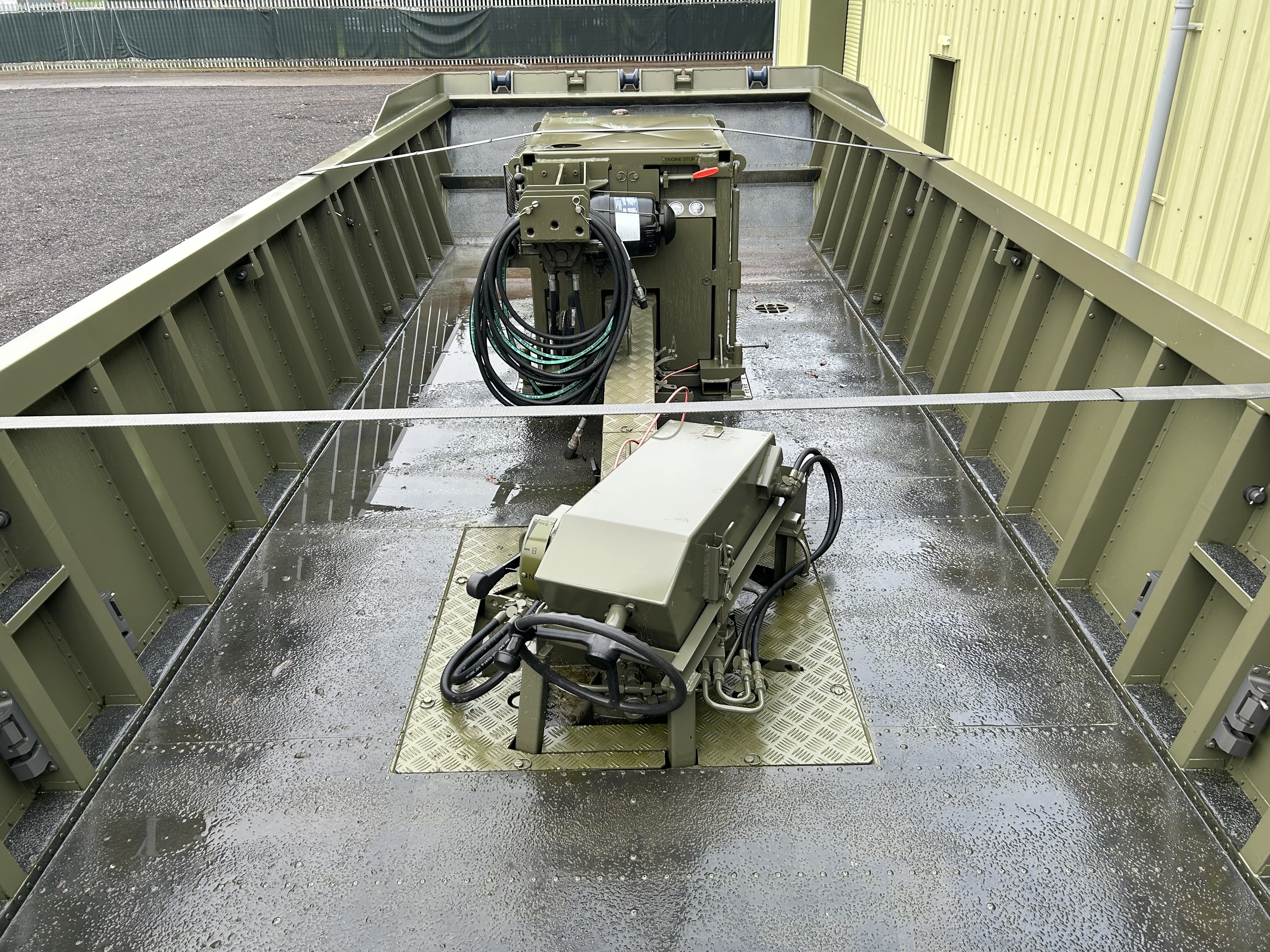 Work Boat - Pontoon (APFB) Air Portable Ferry Bridge: - Gallery image 15
