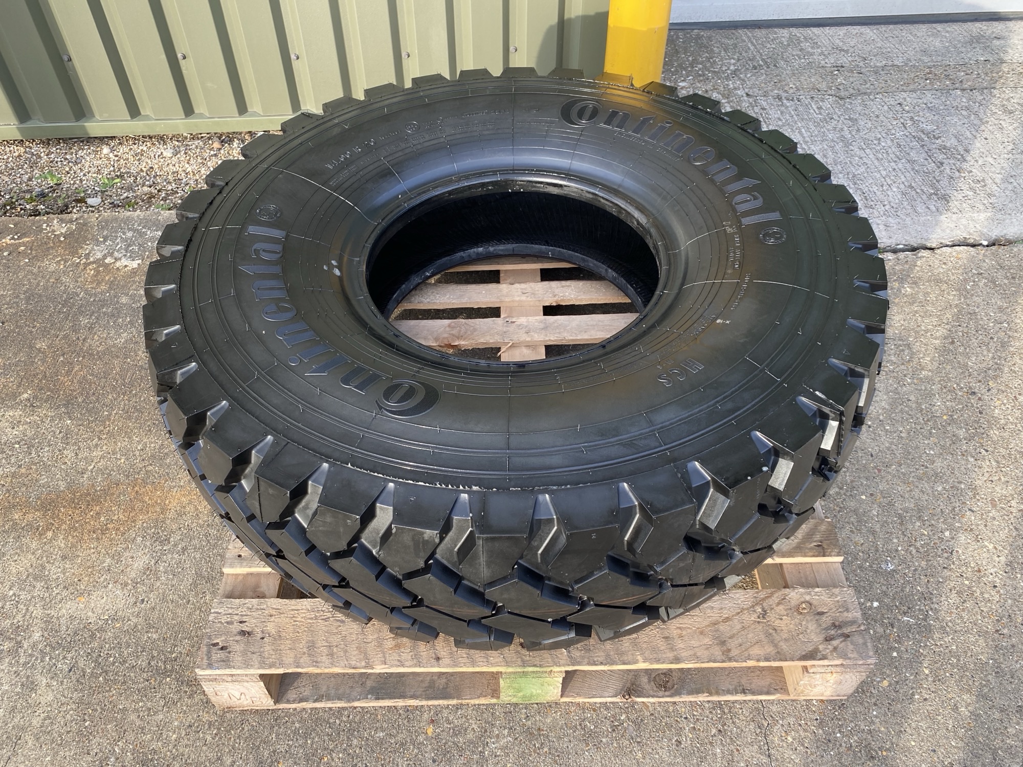 Continental 14.00 R20 HCS Tyre, Unused - Gallery image 8