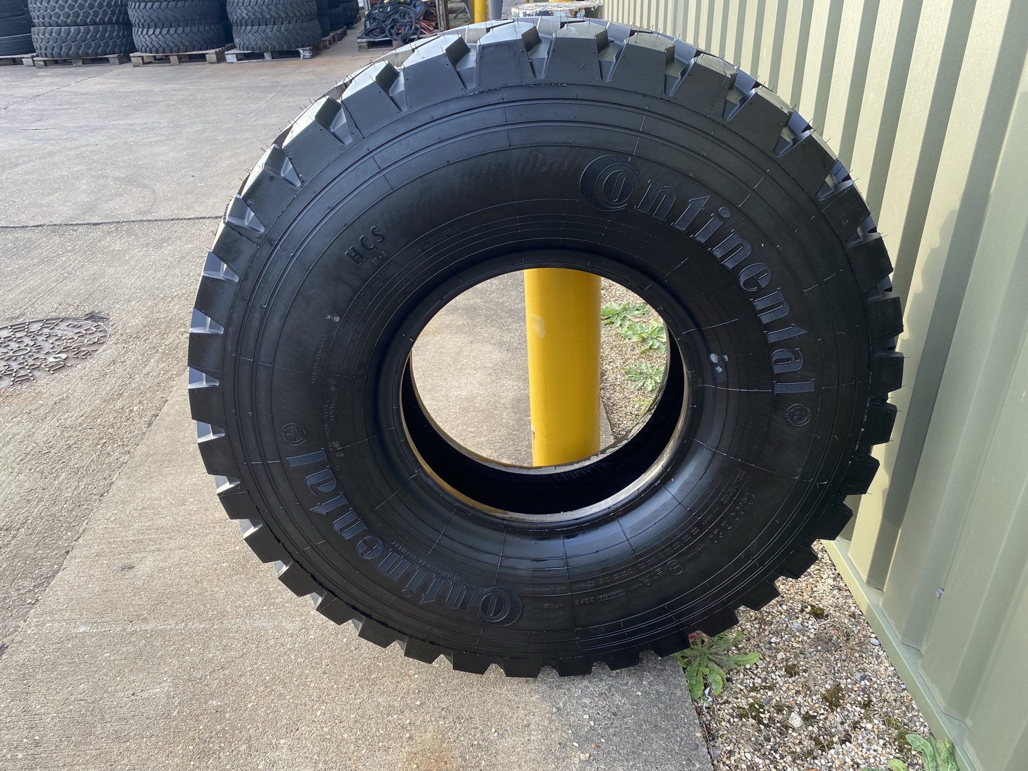 Continental 14.00 R20 HCS Tyre, Unused - Gallery image 6