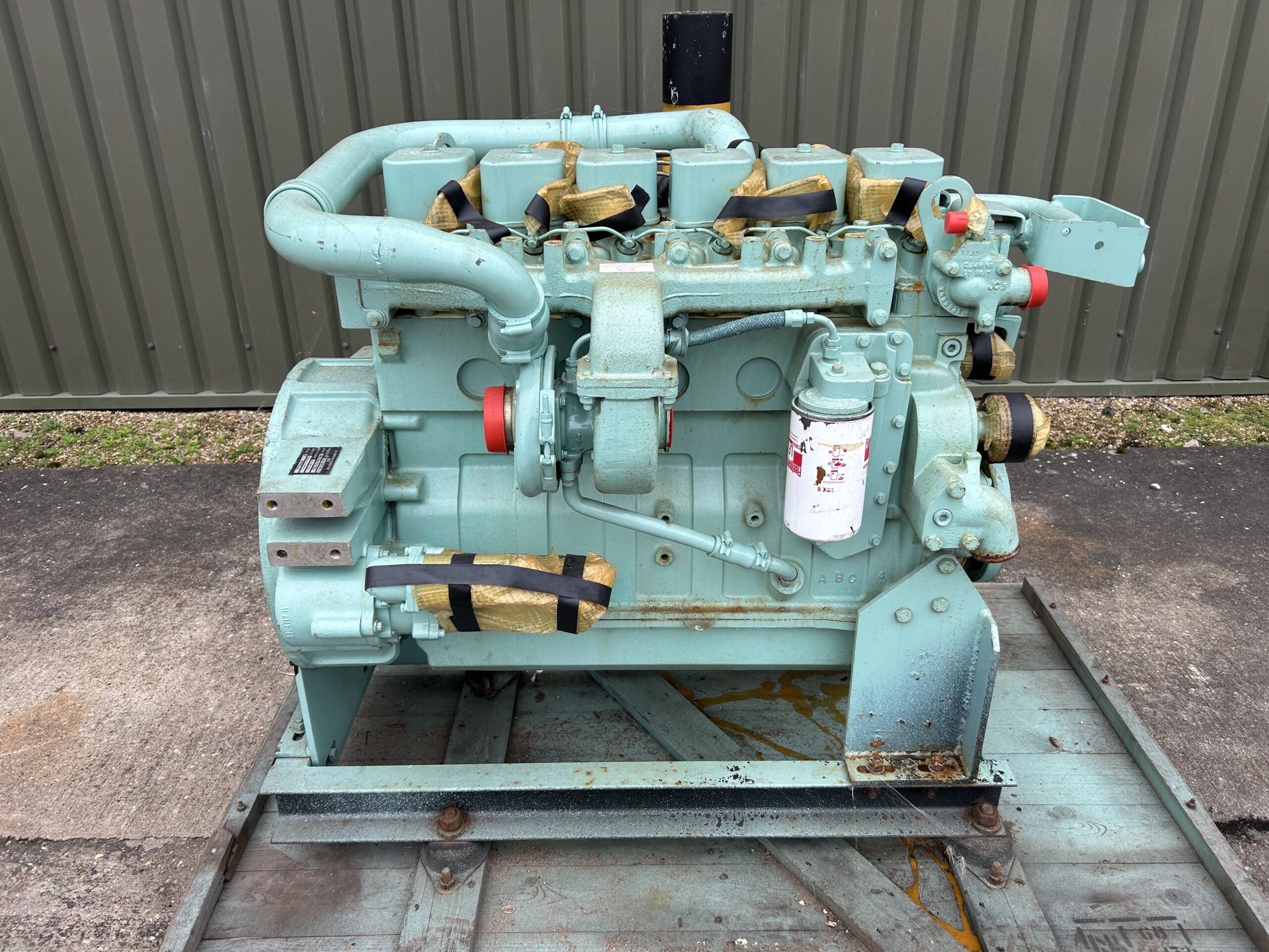 Cummins: 310 6 Cylinder Turbo Diesel - Gallery image 1