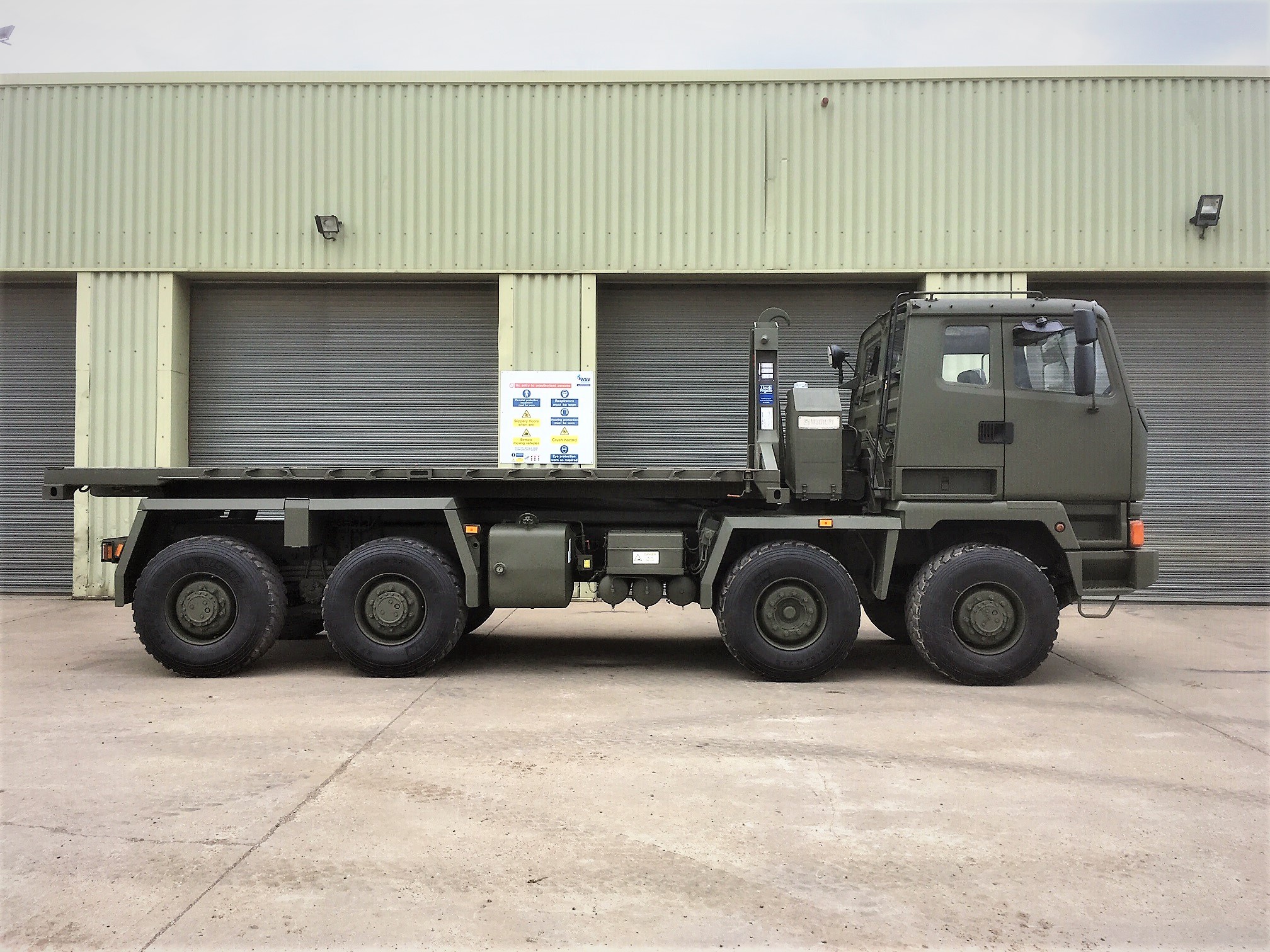 DAF 8x6 DROPS LHD Hook Loader - Gallery image 2