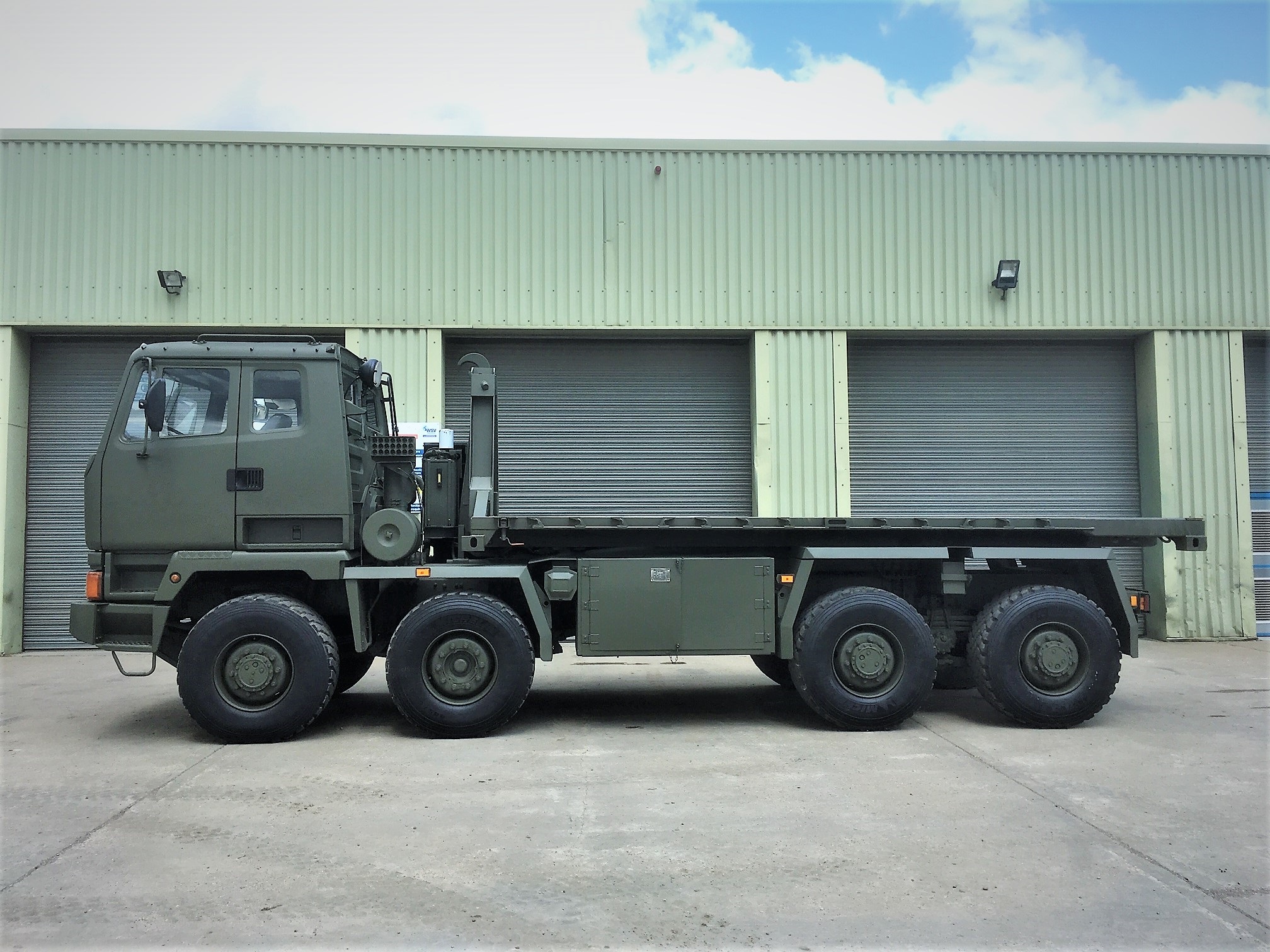 DAF 8x6 DROPS LHD Hook Loader - Gallery image 4
