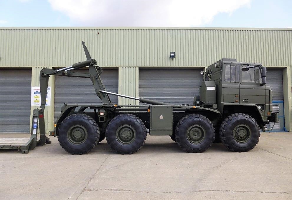 Foden 8x6 DROPS LHD Hook Loader - Gallery image 8
