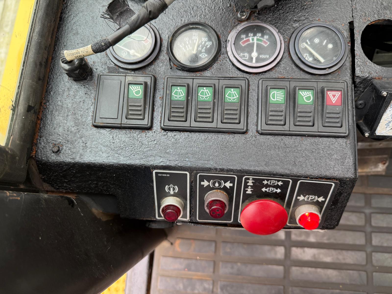 Hyster H16 XM Forklift - Gallery image 22