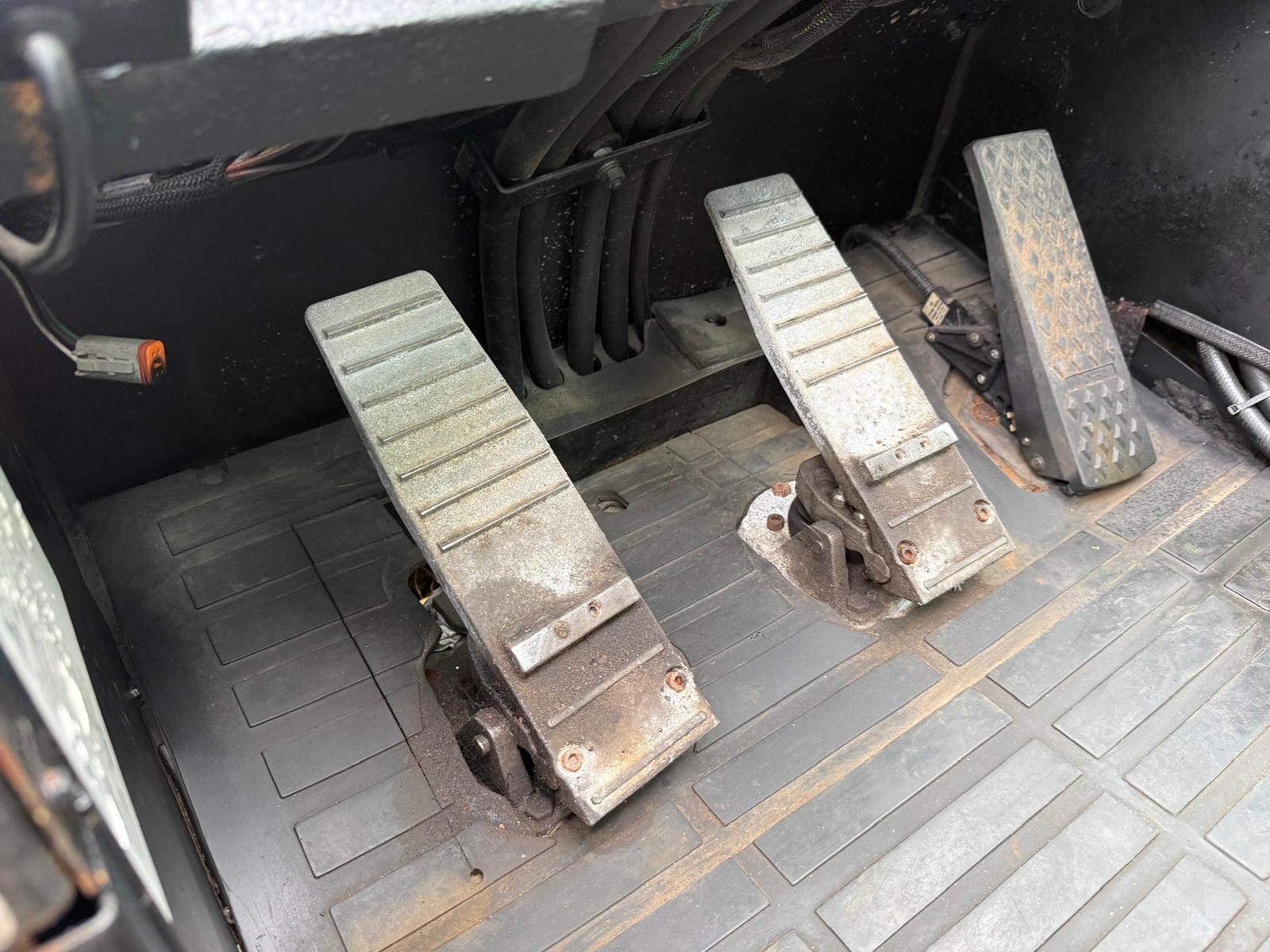Hyster H16 XM Forklift - Gallery image 25