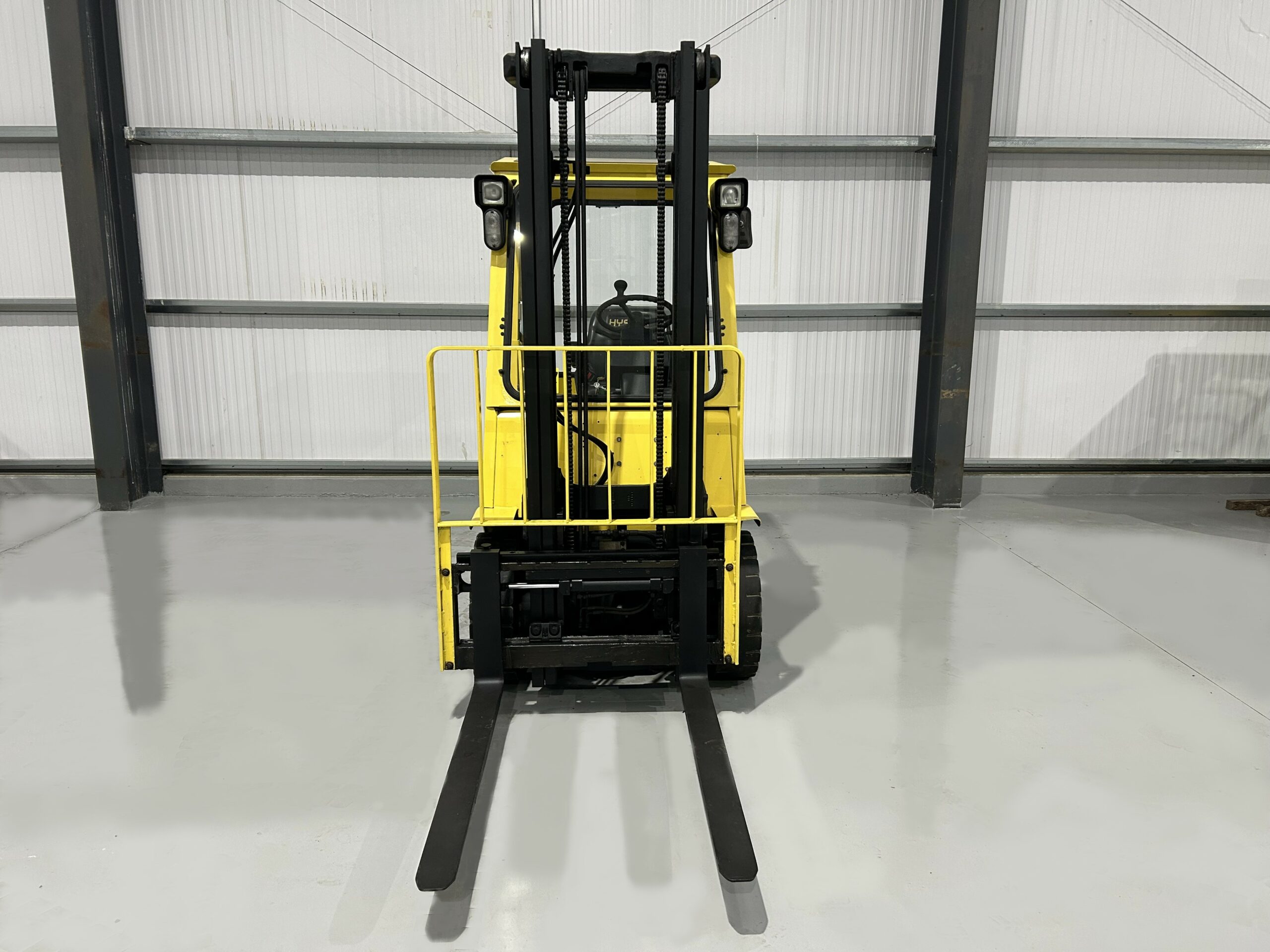 Hyster H2.50 XM : Diesel Forklift Truck - Gallery image 11
