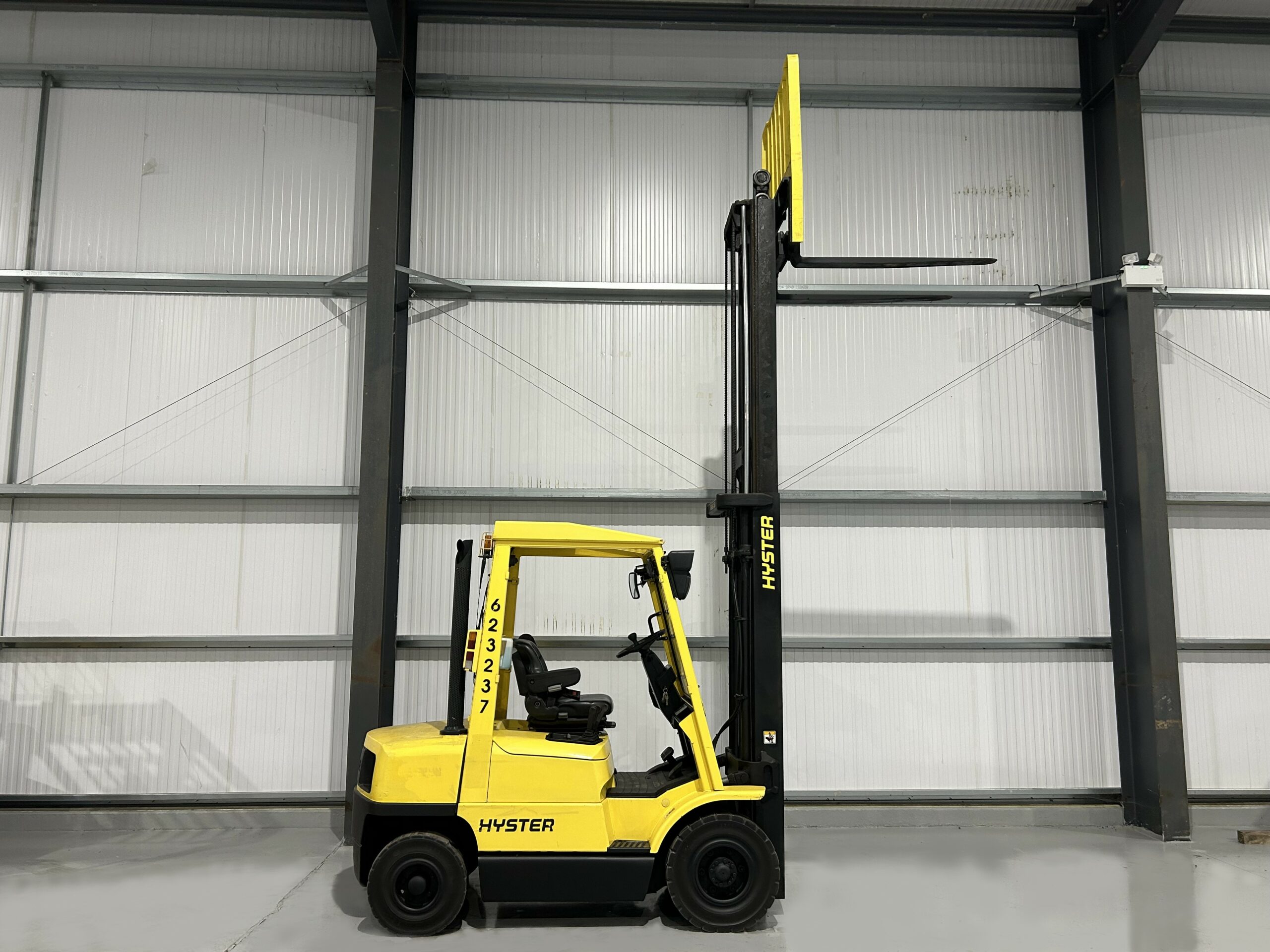 Hyster H2.50 XM : Diesel Forklift Truck - Gallery image 5