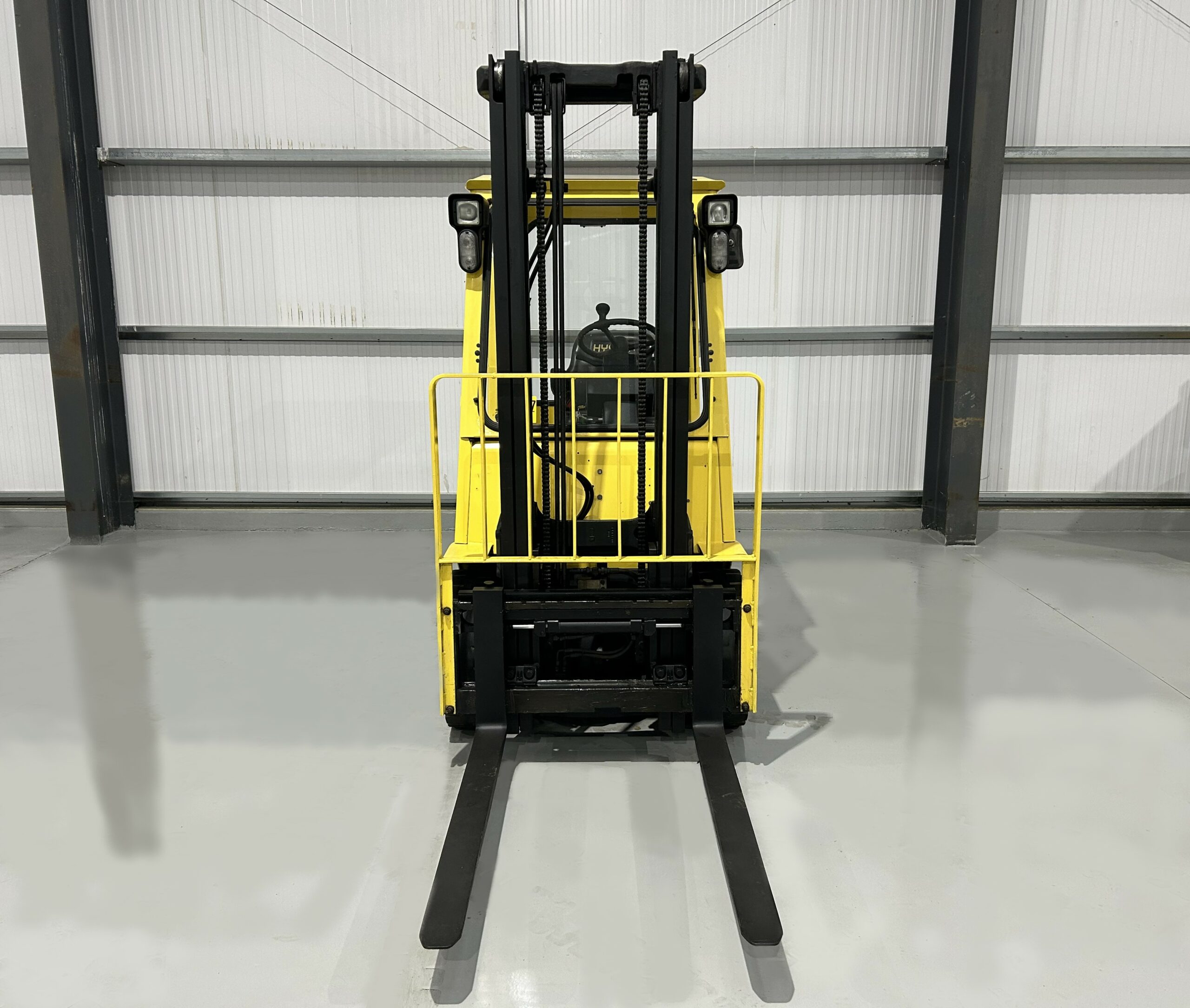 Hyster H2.50 XM : Diesel Forklift Truck - Gallery image 9
