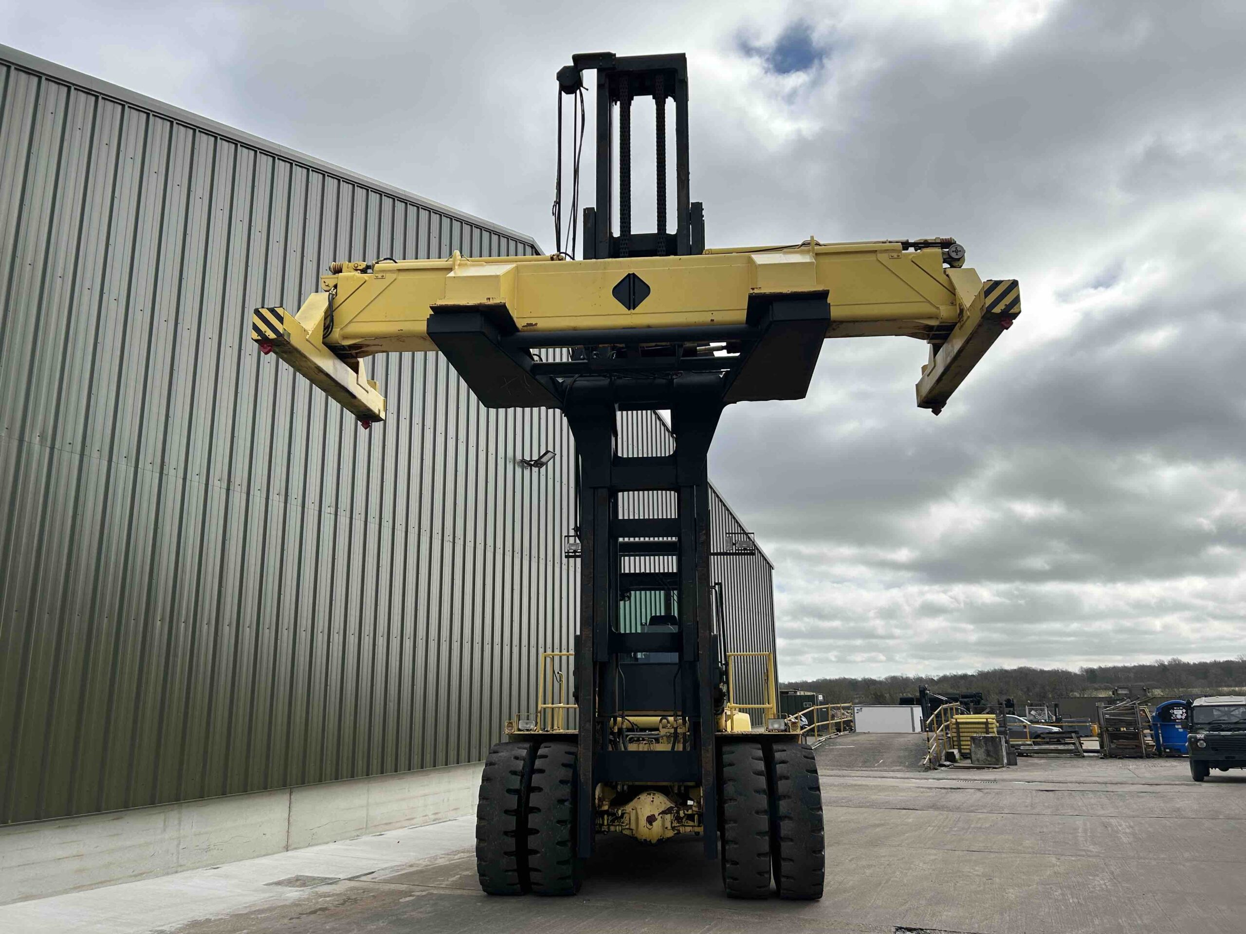 Hyster H32.00F-16CH: Container Handler - Gallery image 7