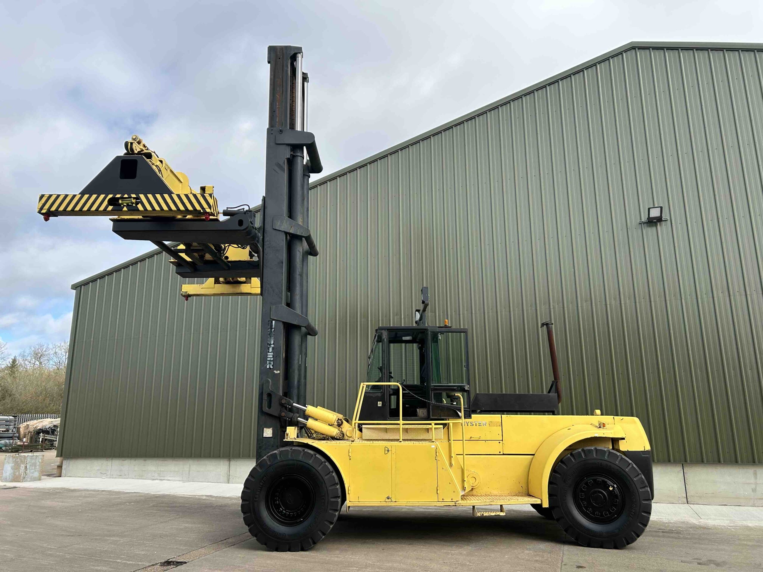 Hyster H32.00F-16CH: Container Handler - Gallery image 8