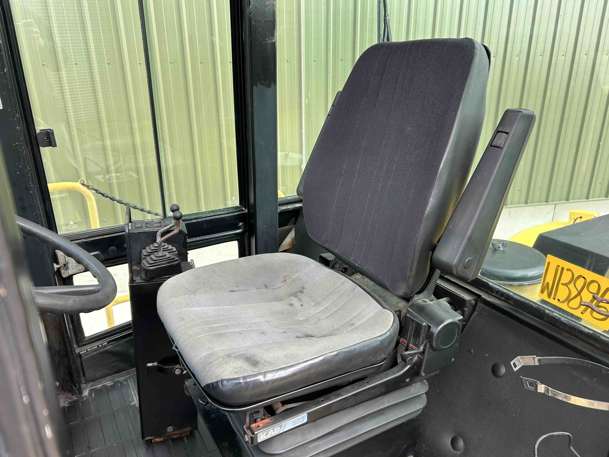 Hyster H32.00F-16CH: Container Handler - Gallery image 26