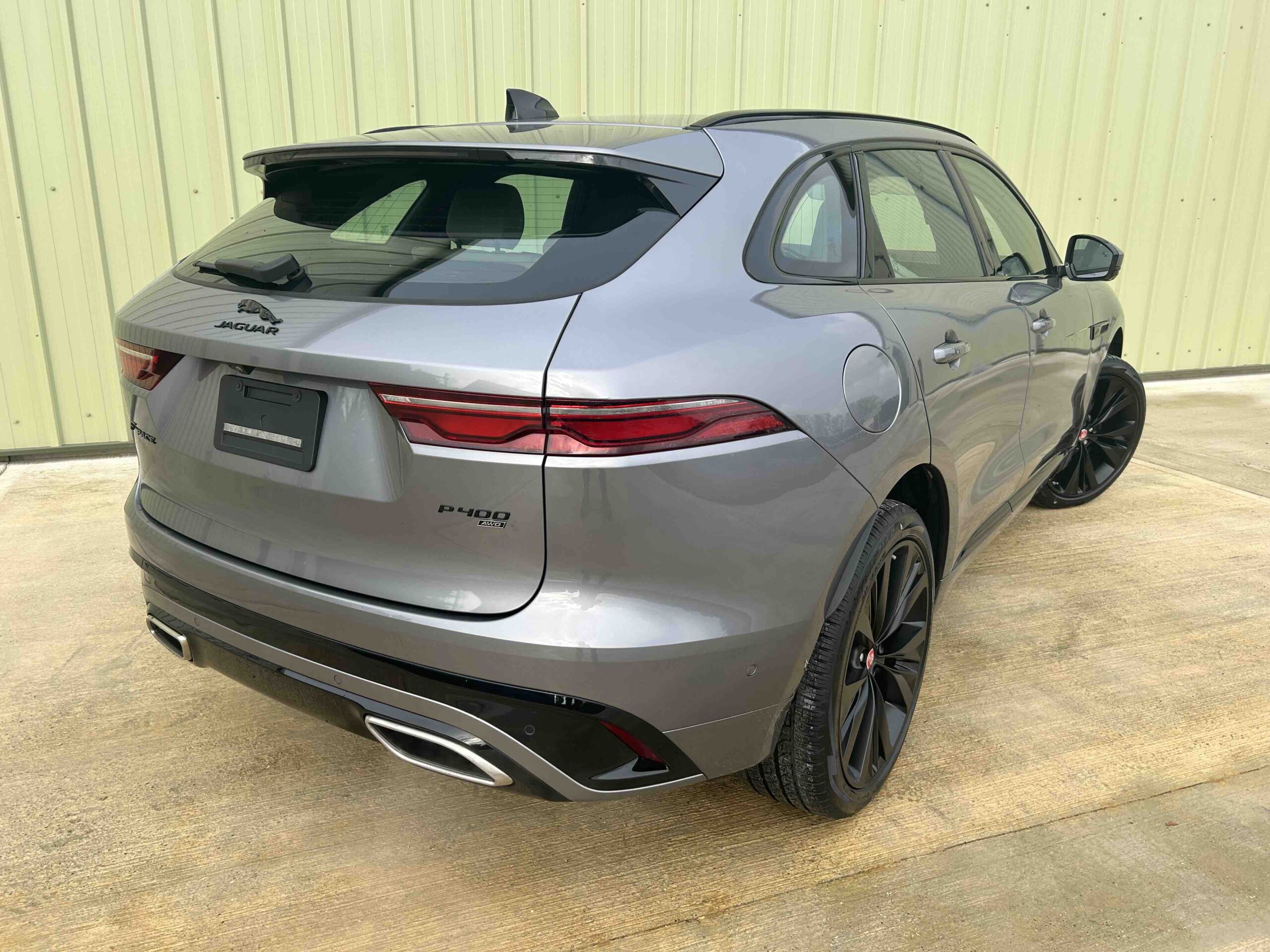 Jaguar: F Pace P400 R Dynamic S LHD - Gallery image 6