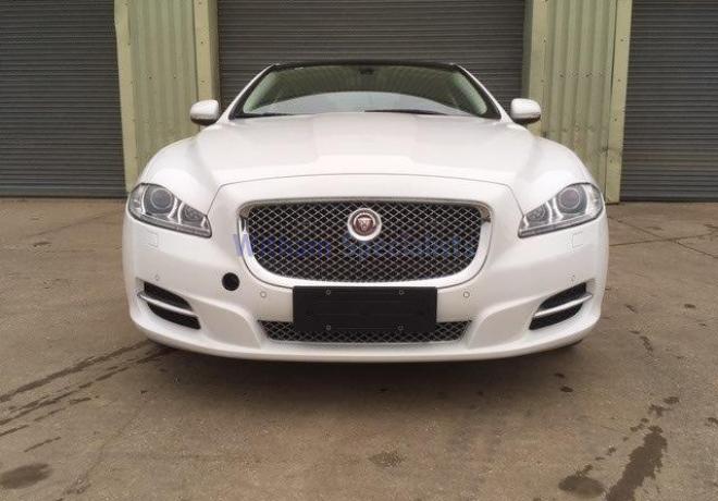 Jaguar: XJ 3.0 V6 AWD Auto Premium LWB - Gallery image 19