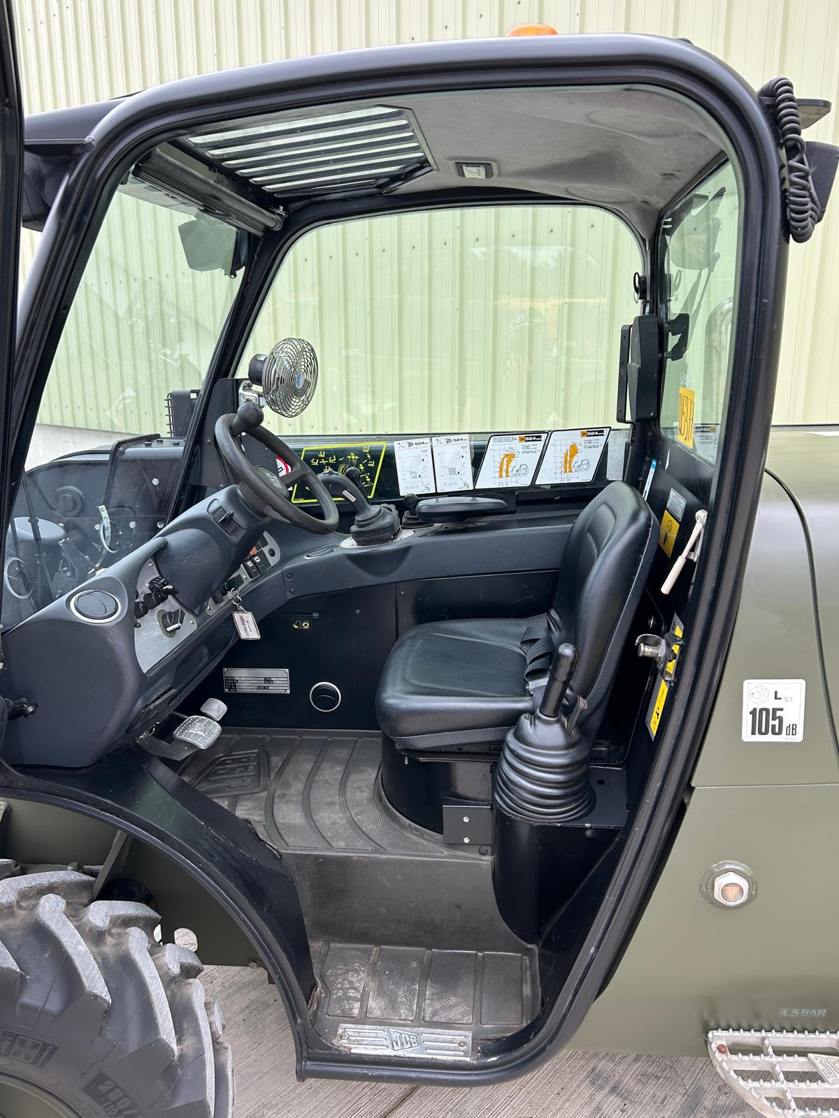JCB 524-50 Telehandler - Gallery image 17