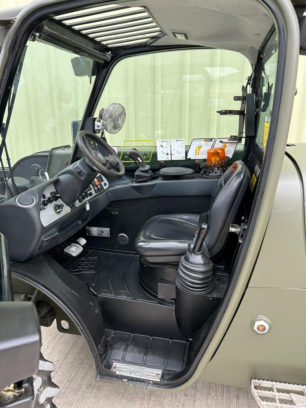 JCB 524-50 Telehandler - Gallery image 18