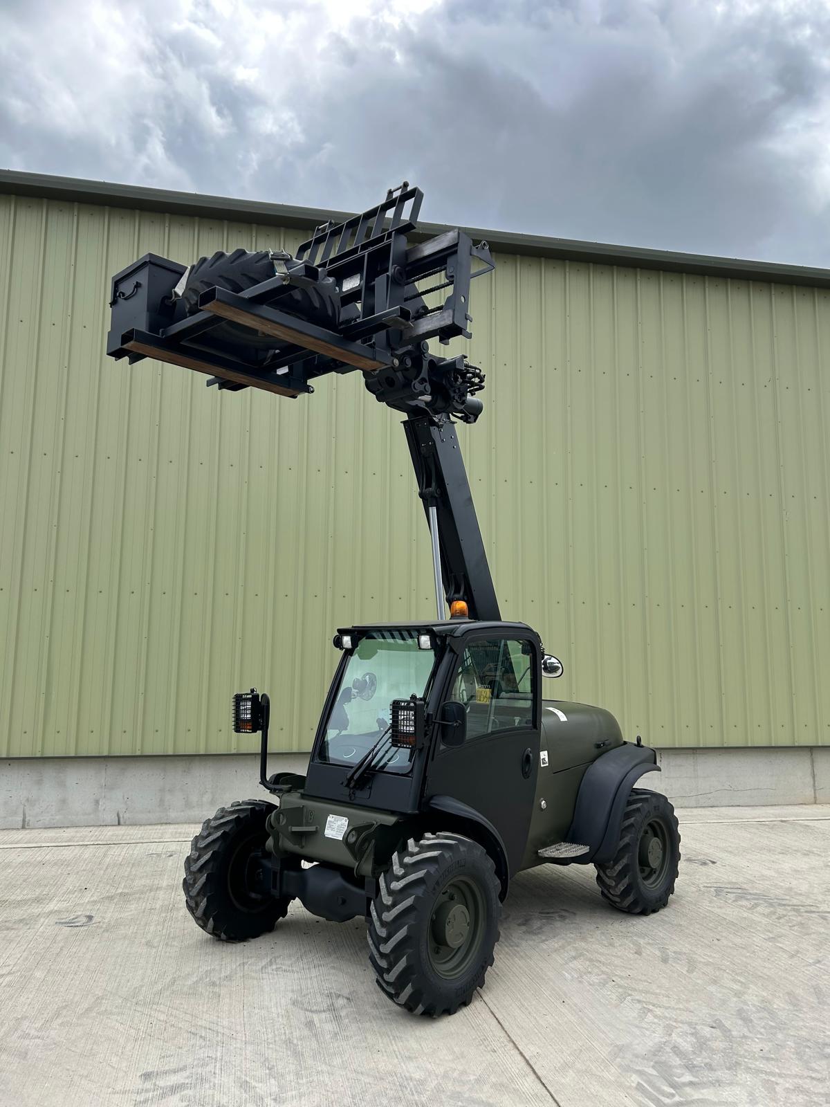 JCB 524-50 Telehandler - Gallery image 2