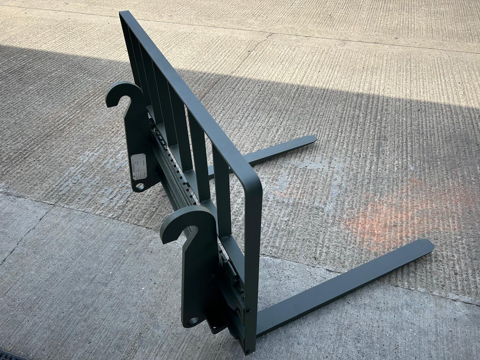 JCB Fork Set - Gallery image 5