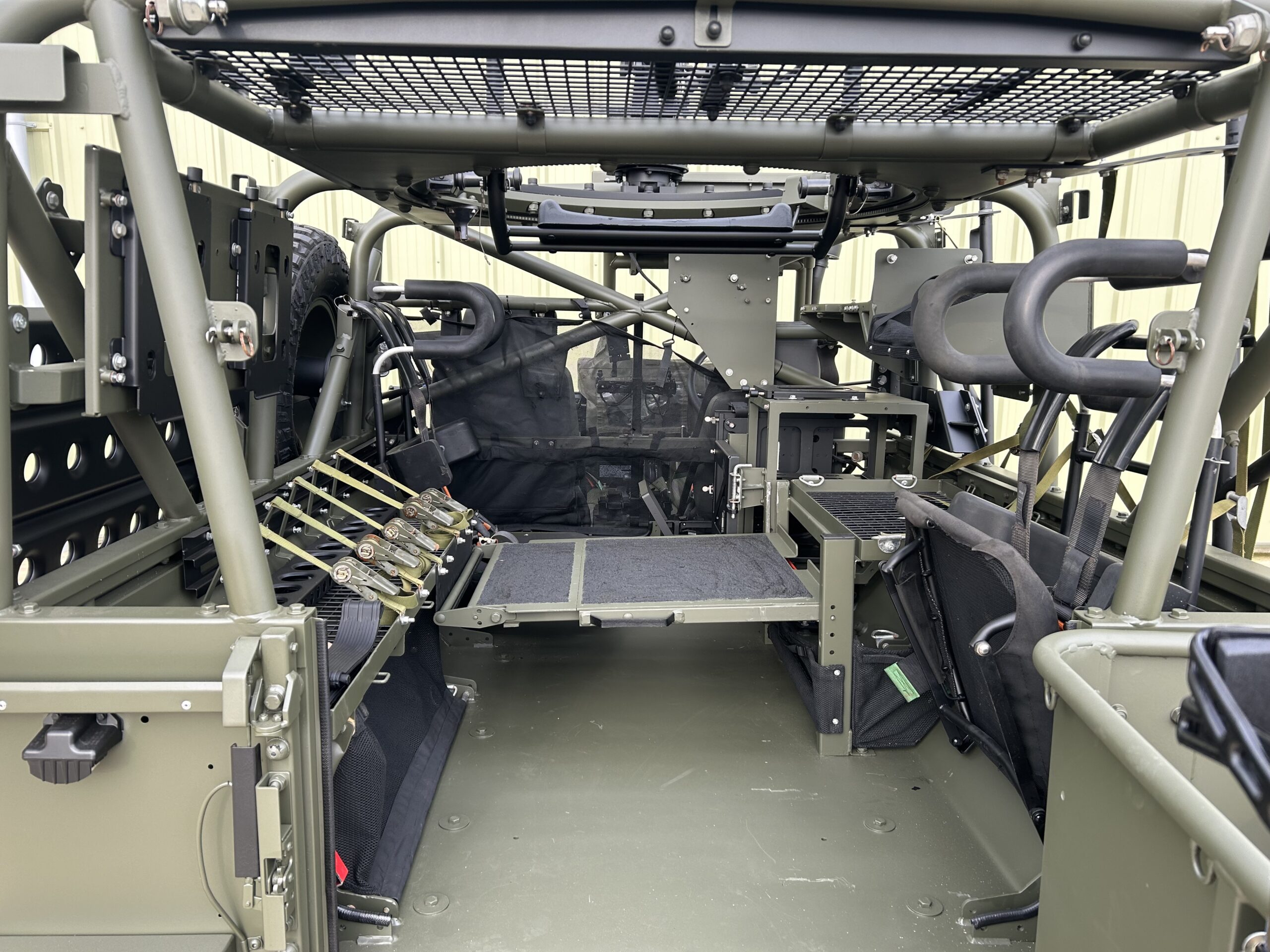 Land Rover RWMIK+ Patrol Vehicle - Gallery image 10