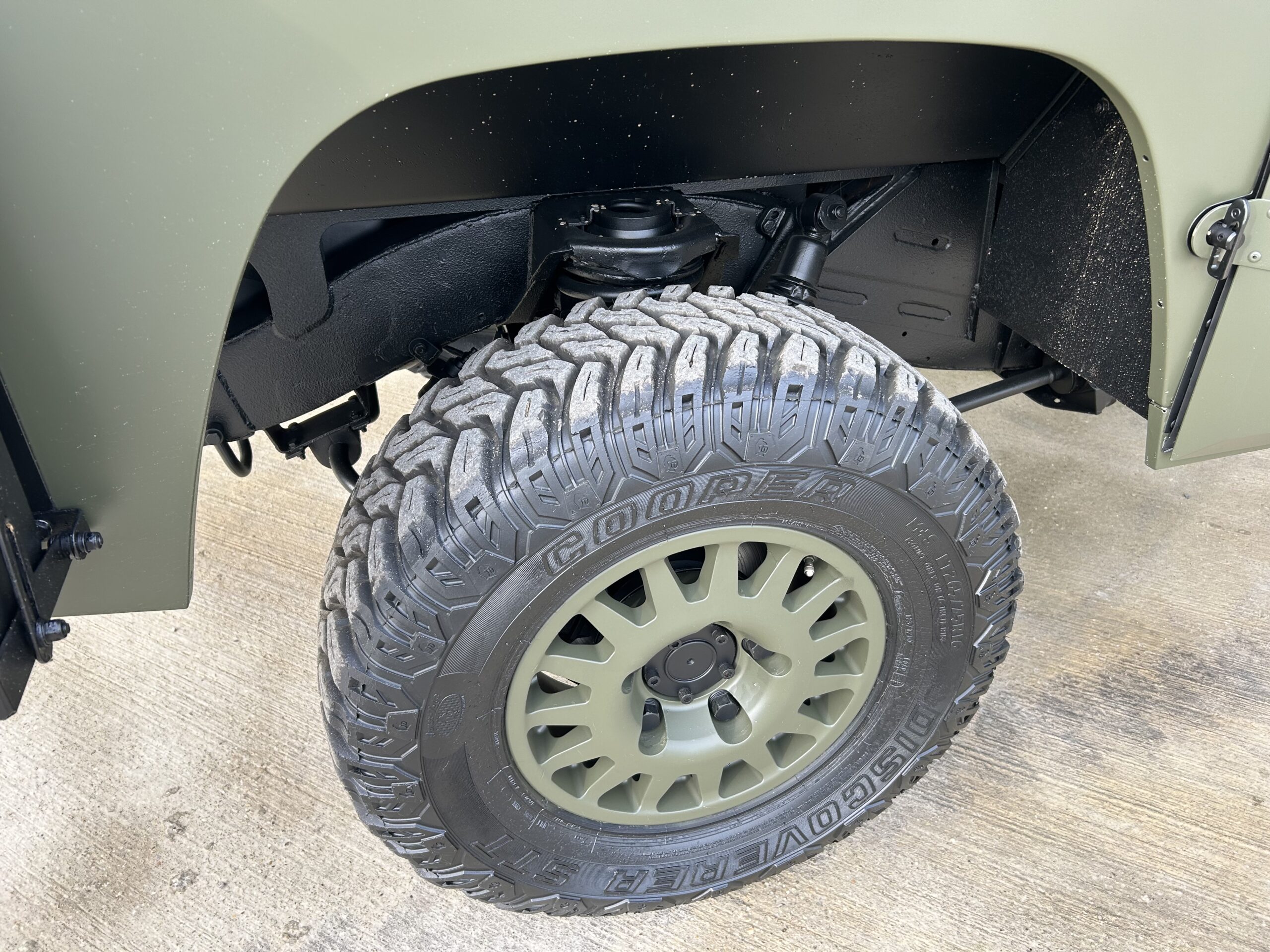 Land Rover RWMIK+ Patrol Vehicle - Gallery image 23