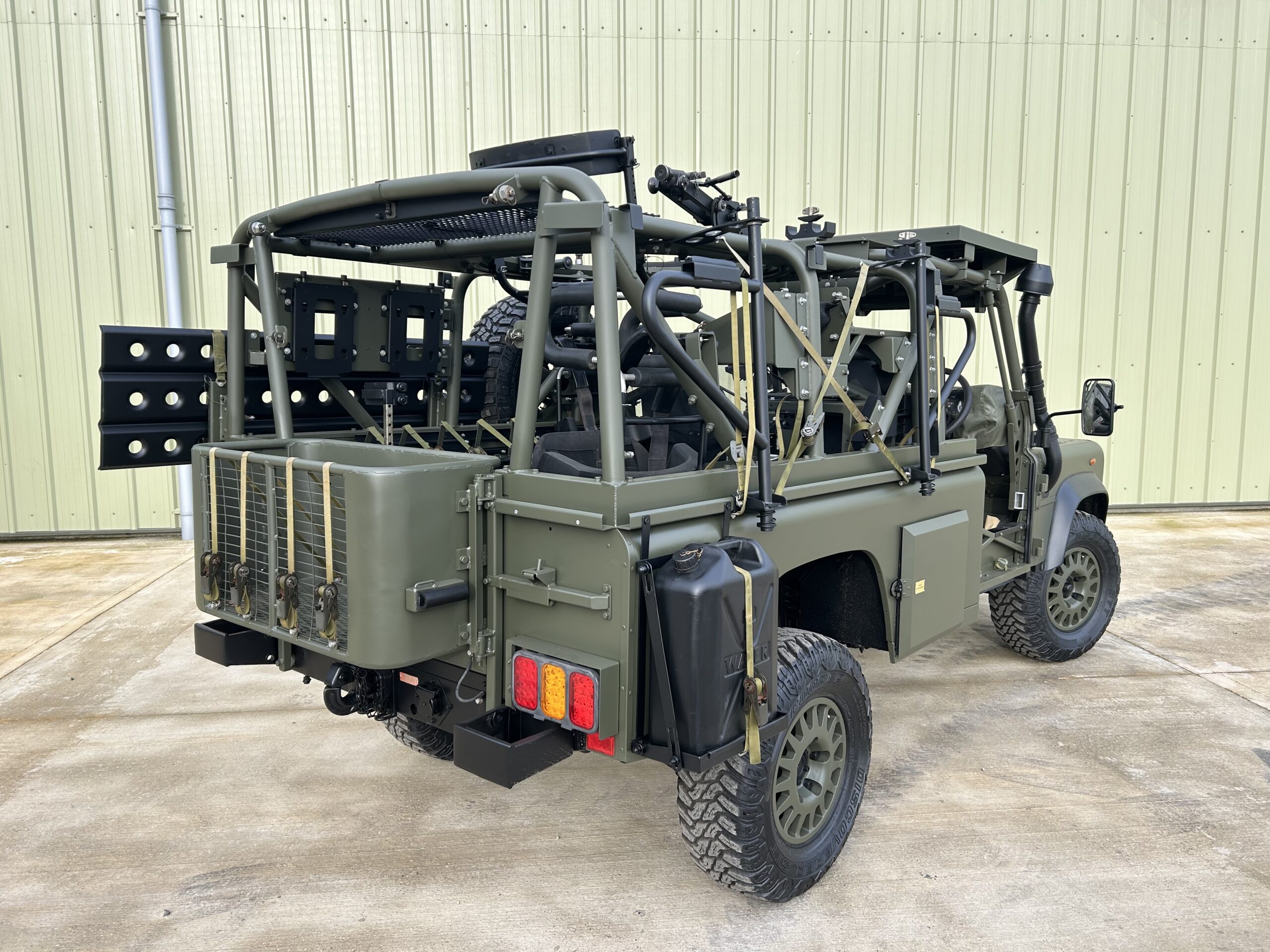 Land Rover RWMIK+ Patrol Vehicle - Gallery image 6