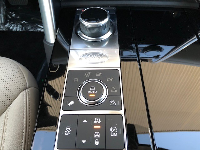 Land Rover: Discovery 5 TDV6 HSE LHD - Gallery image 25