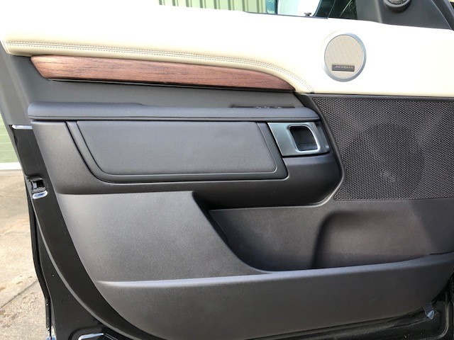 Land Rover: Discovery 5 TDV6 HSE LHD - Gallery image 17