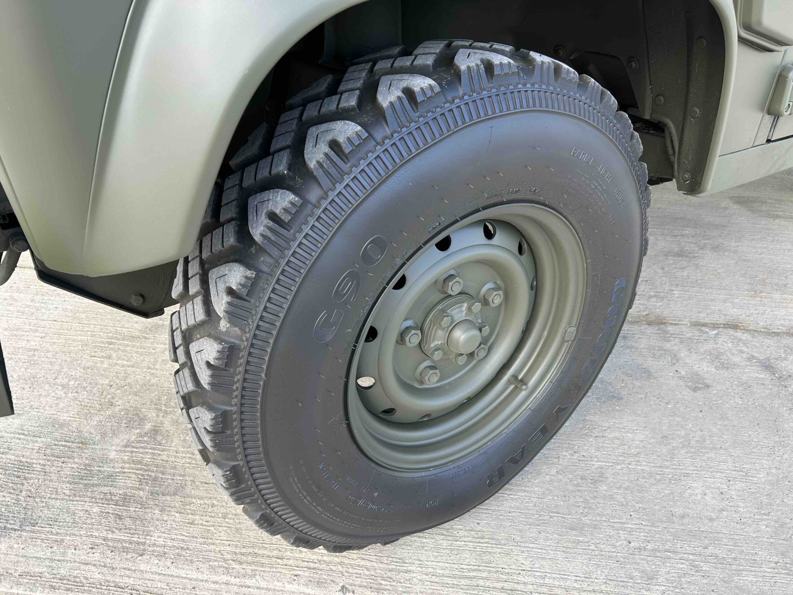 Land Rover TUL Wolf 90 2.5lt 300Tdi : Hard Top LHD - Gallery image 19