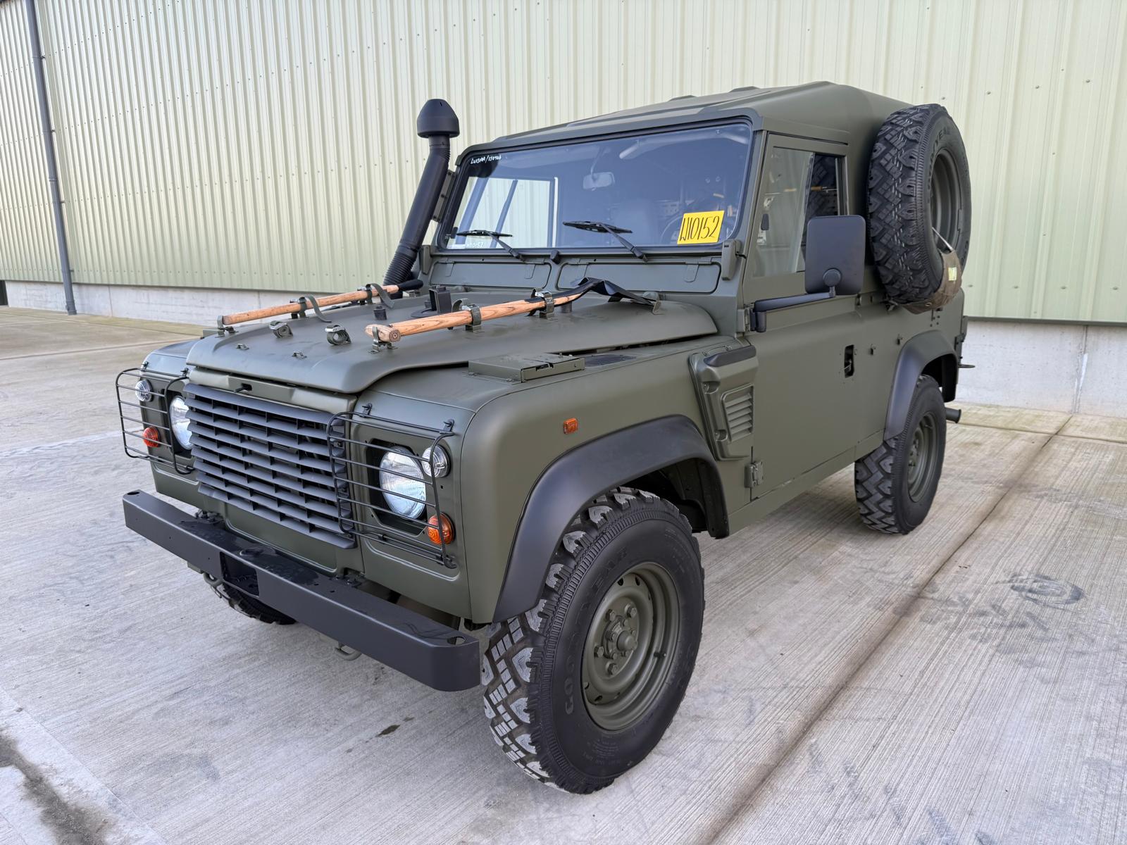 Land Rover TUL Wolf 90 2.5lt 300Tdi Hard Top LHD - Gallery image 3