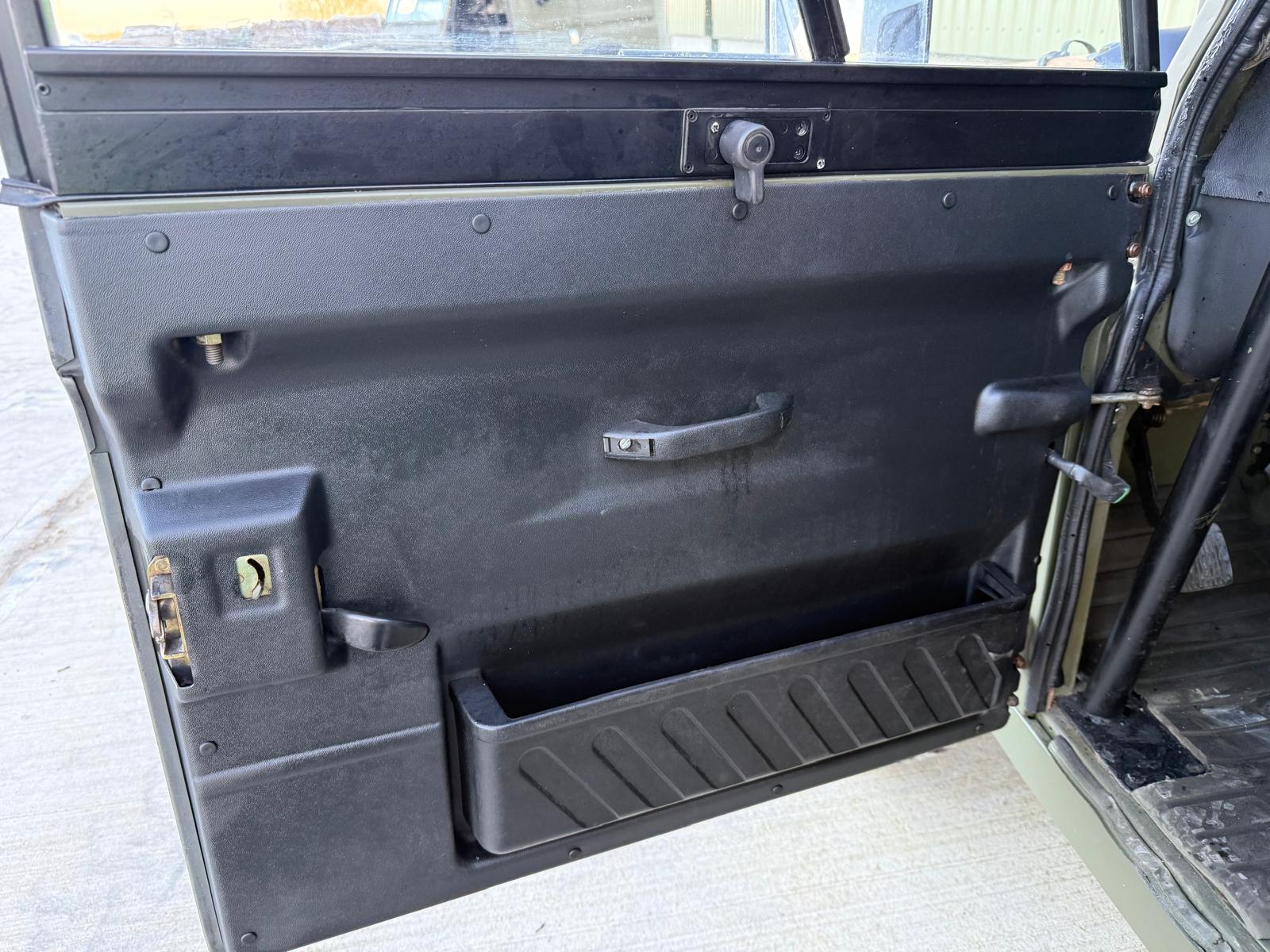 Land Rover TUL Wolf 90 2.5lt 300Tdi Hard Top LHD - Gallery image 25