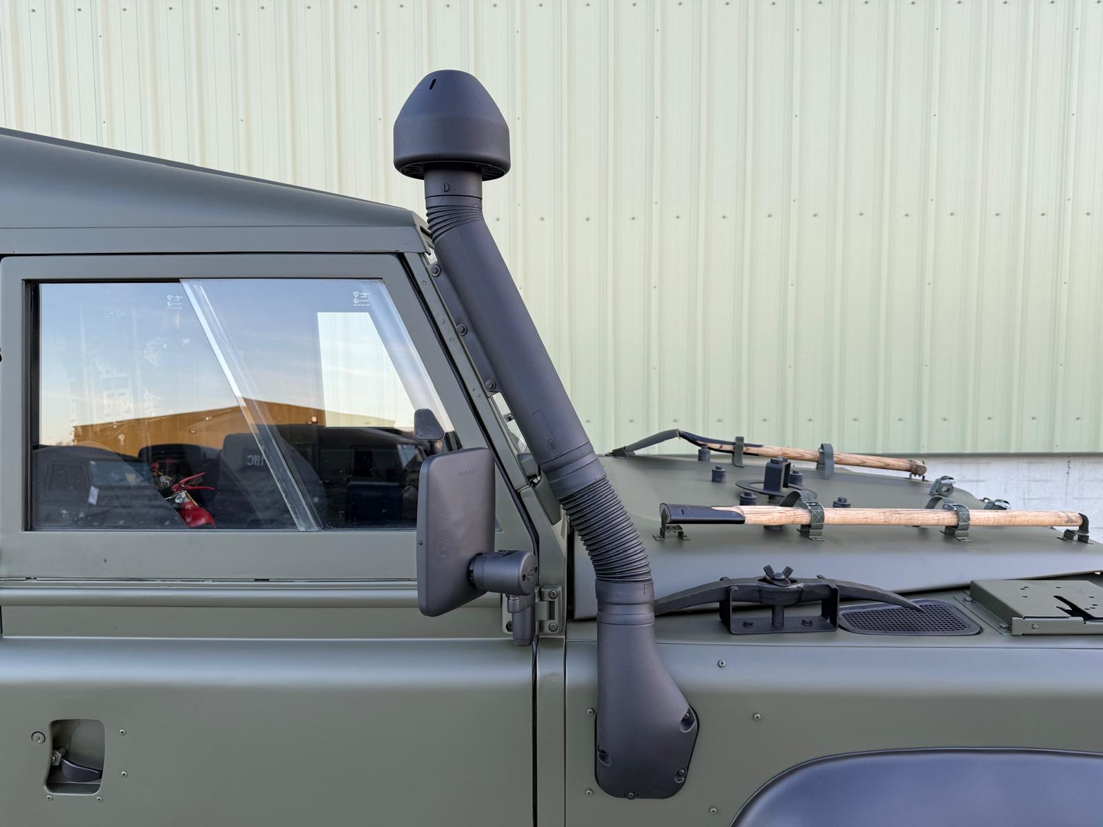 Land Rover TUL Wolf 90 2.5lt 300Tdi Hard Top LHD - Gallery image 36