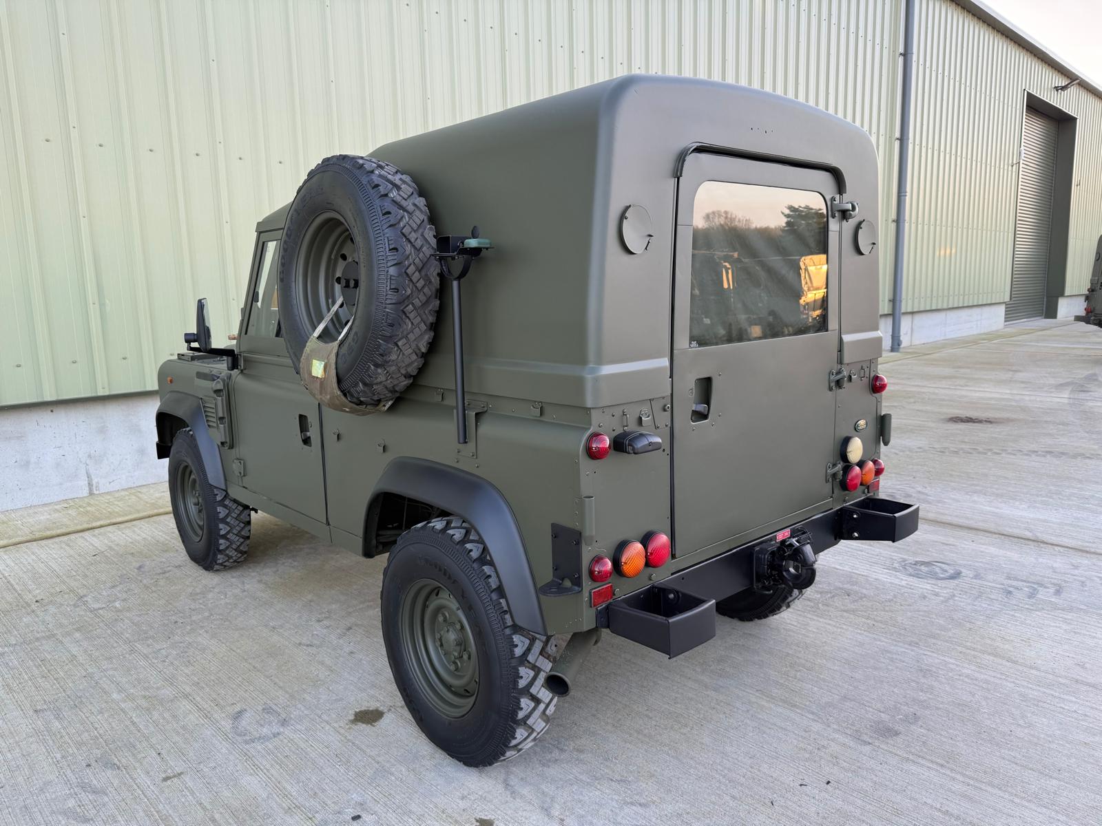 Land Rover TUL Wolf 90 2.5lt 300Tdi Hard Top LHD - Gallery image 5