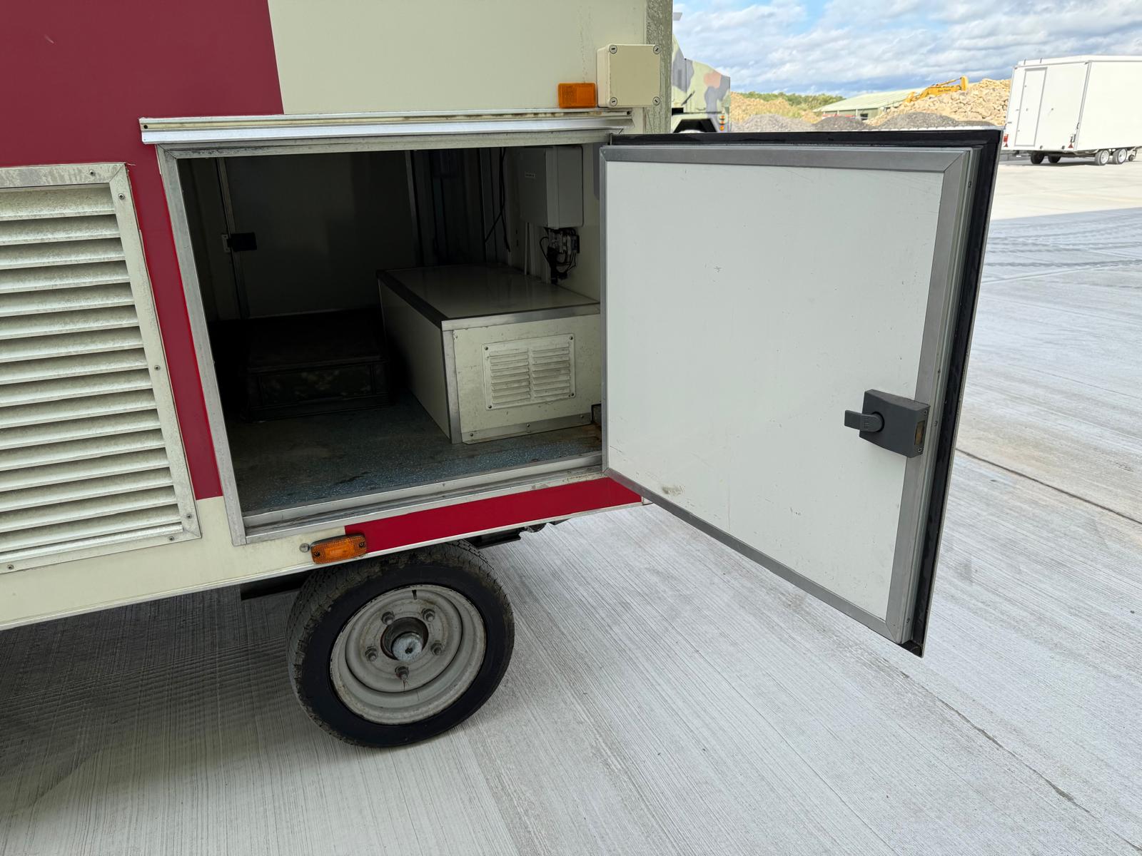 Lynton Mobile Operations Trailer - Gallery image 36